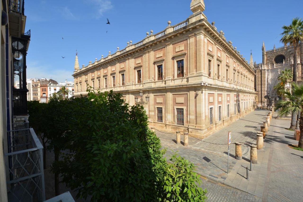 Luxury With Views To Alcazar, Cathedral And Giralda. Apartment