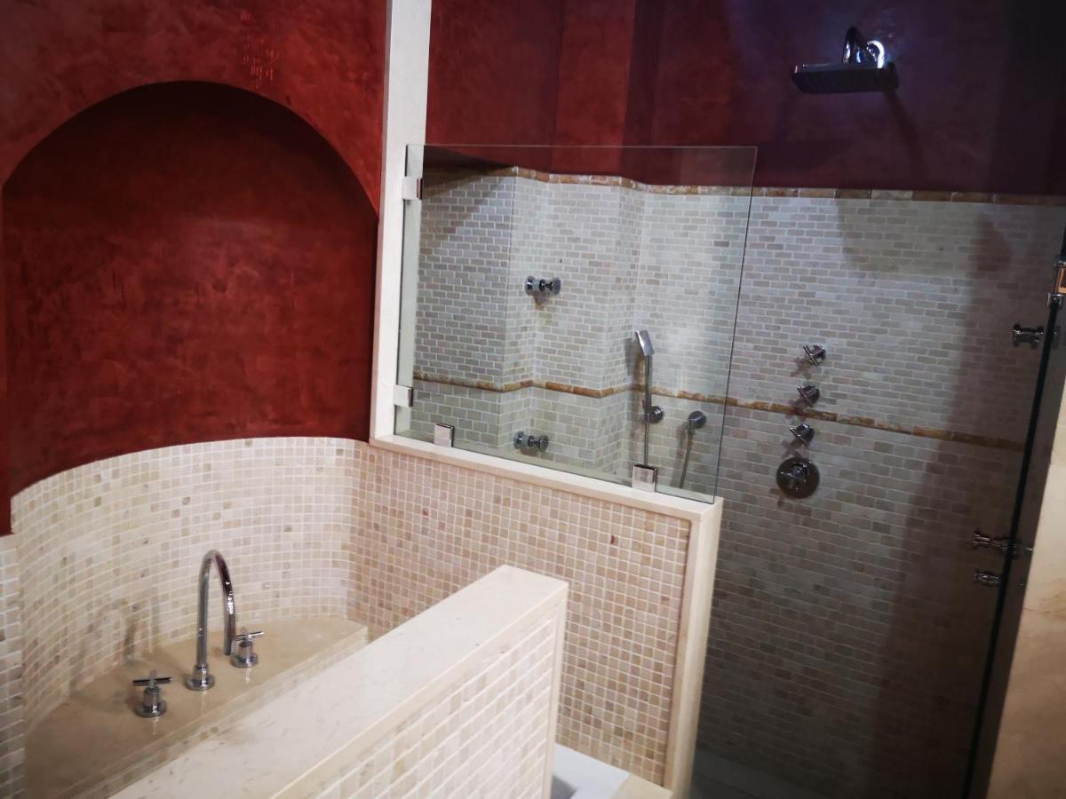 Luxury With Views To Alcazar, Cathedral And Giralda. Apartment